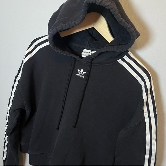 Adidas Cropped‎ Hoodie Women’s L Black 3 Stripe Sweatshirt Pullover Workout Gym - Picture 2 of 7